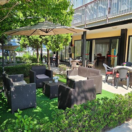 Hotel Paradiso Ρίμινι Εξωτερικό φωτογραφία