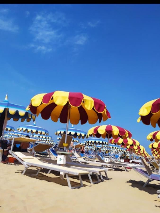 Hotel Paradiso Ρίμινι Εξωτερικό φωτογραφία