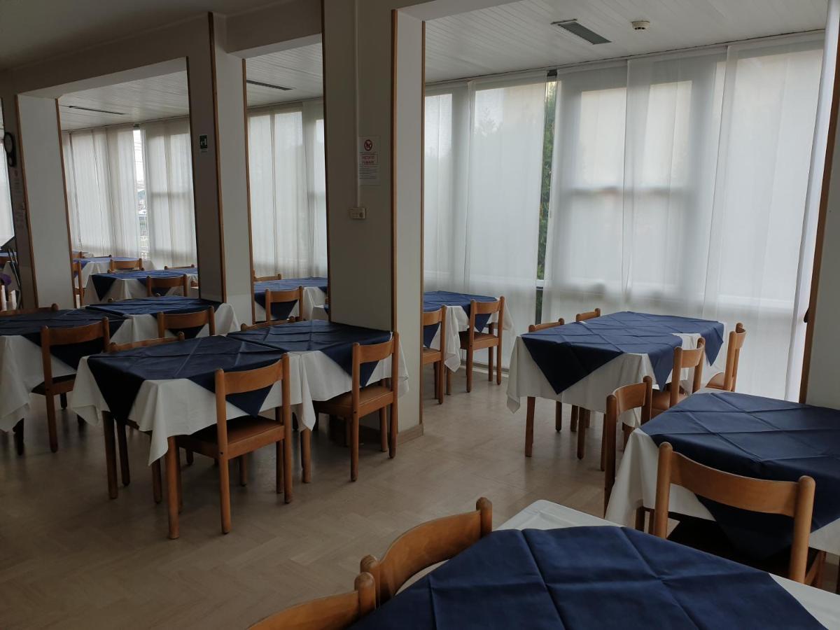 Hotel Paradiso Ρίμινι Εξωτερικό φωτογραφία